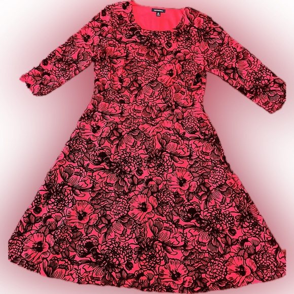 Lands' End Dresses & Skirts - Lands' End Red and Black Velvet Floral Dress